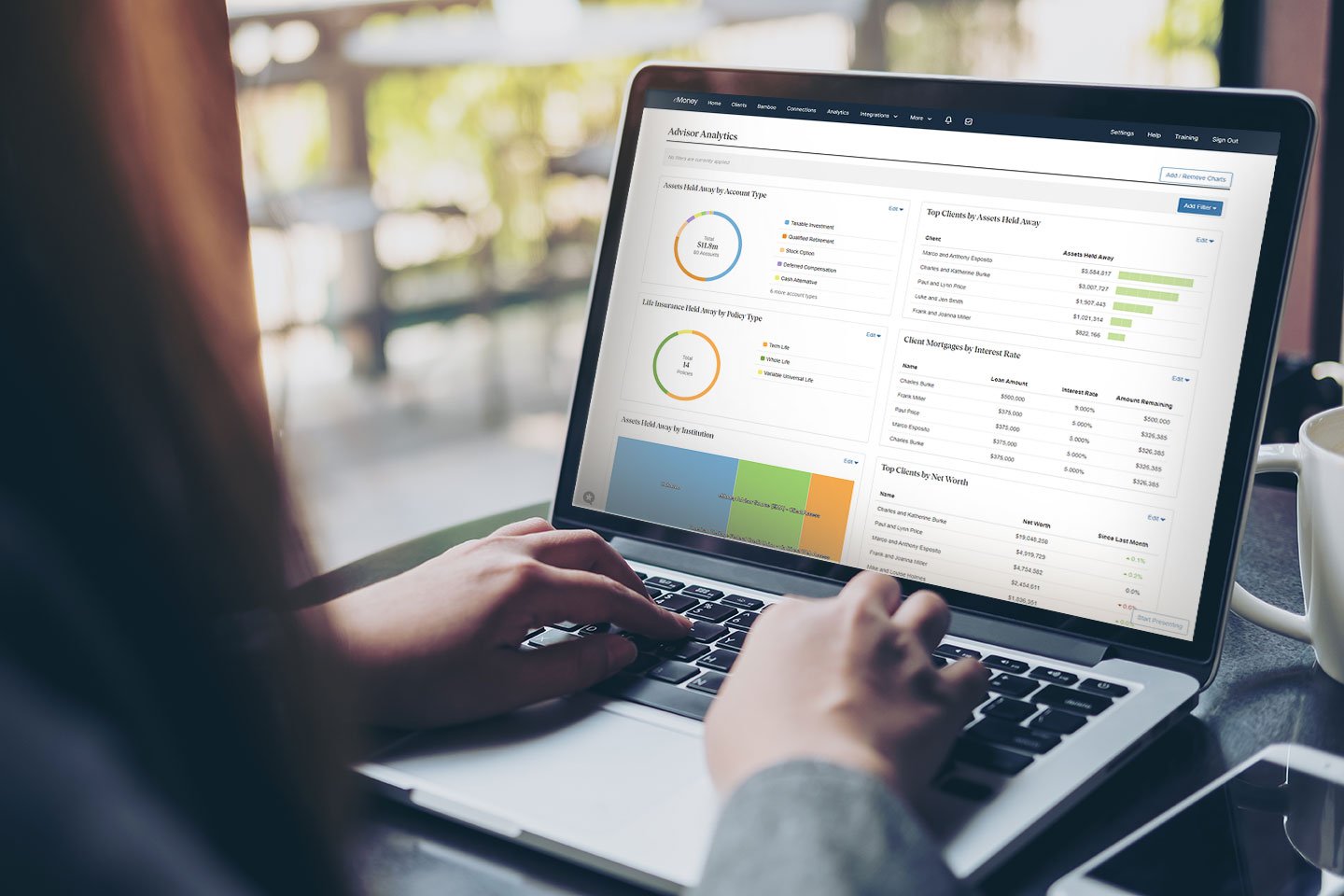 advisor analytics on laptop